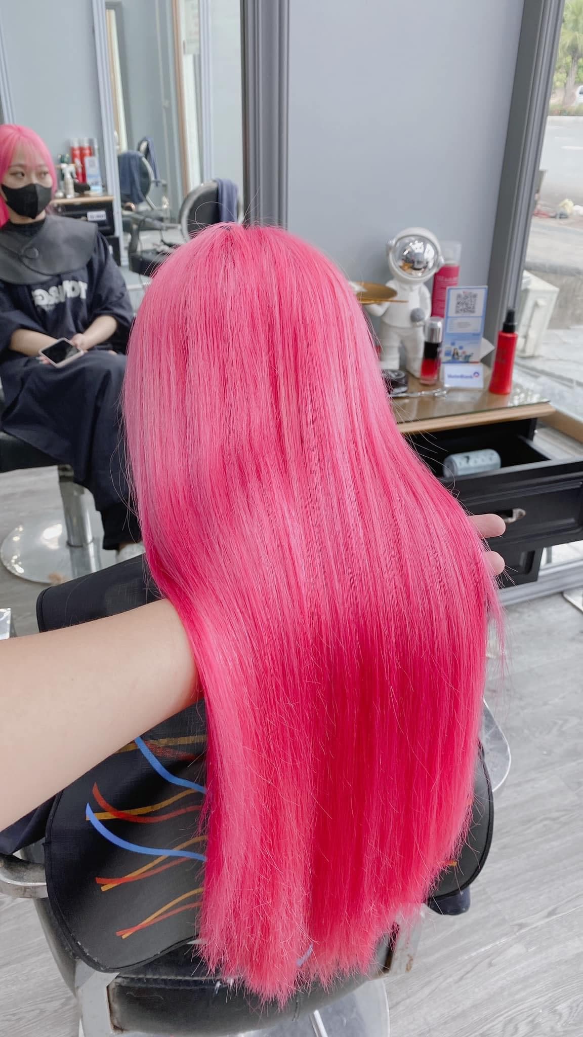 Tẩy tóc nữ và nhuộm